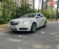 Белый Опель Инсигния, объемом двигателя 2 л и пробегом 305 тыс. км за 8600 $, фото 1 на Automoto.ua