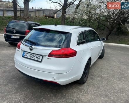 Білий Опель Інсігнія, об'ємом двигуна 1.96 л та пробігом 264 тис. км за 6000 $, фото 3 на Automoto.ua