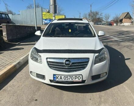 Білий Опель Інсігнія, об'ємом двигуна 2 л та пробігом 3 тис. км за 8600 $, фото 1 на Automoto.ua