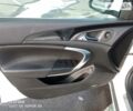 Белый Опель Инсигния, объемом двигателя 2 л и пробегом 210 тыс. км за 8800 $, фото 7 на Automoto.ua
