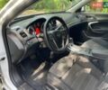 Белый Опель Инсигния, объемом двигателя 2 л и пробегом 305 тыс. км за 8600 $, фото 9 на Automoto.ua
