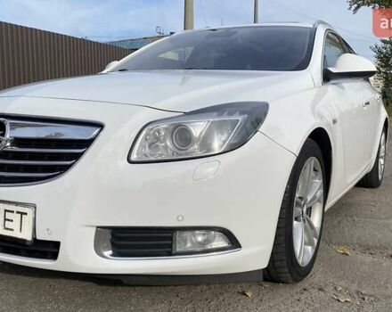 Белый Опель Инсигния, объемом двигателя 1.96 л и пробегом 274 тыс. км за 10200 $, фото 1 на Automoto.ua