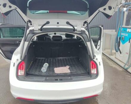 Белый Опель Инсигния, объемом двигателя 1.96 л и пробегом 324 тыс. км за 6600 $, фото 15 на Automoto.ua