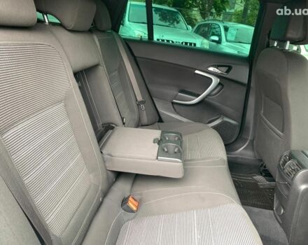 Белый Опель Инсигния, объемом двигателя 2 л и пробегом 241 тыс. км за 10290 $, фото 34 на Automoto.ua