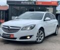 Белый Опель Инсигния, объемом двигателя 2 л и пробегом 241 тыс. км за 9290 $, фото 1 на Automoto.ua
