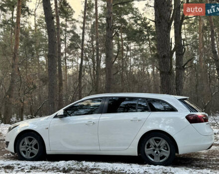 Белый Опель Инсигния, объемом двигателя 2 л и пробегом 317 тыс. км за 8700 $, фото 3 на Automoto.ua