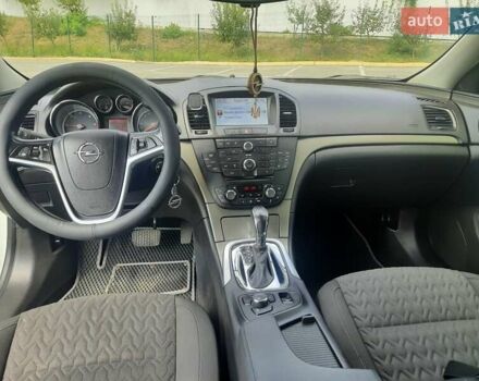 Білий Опель Інсігнія, об'ємом двигуна 1.96 л та пробігом 210 тис. км за 9500 $, фото 8 на Automoto.ua