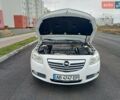 Білий Опель Інсігнія, об'ємом двигуна 1.96 л та пробігом 265 тис. км за 10300 $, фото 2 на Automoto.ua