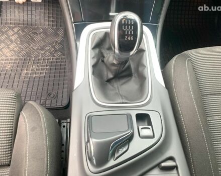 Белый Опель Инсигния, объемом двигателя 2 л и пробегом 241 тыс. км за 10290 $, фото 29 на Automoto.ua