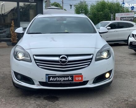 Белый Опель Инсигния, объемом двигателя 2 л и пробегом 241 тыс. км за 10290 $, фото 1 на Automoto.ua