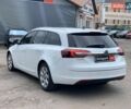 Белый Опель Инсигния, объемом двигателя 2 л и пробегом 241 тыс. км за 9290 $, фото 5 на Automoto.ua