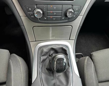 Белый Опель Инсигния, объемом двигателя 2 л и пробегом 211 тыс. км за 6890 $, фото 14 на Automoto.ua