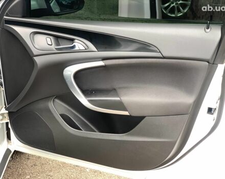 Белый Опель Инсигния, объемом двигателя 2 л и пробегом 241 тыс. км за 10290 $, фото 17 на Automoto.ua