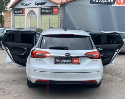 Белый Опель Инсигния, объемом двигателя 2 л и пробегом 241 тыс. км за 10290 $, фото 14 на Automoto.ua