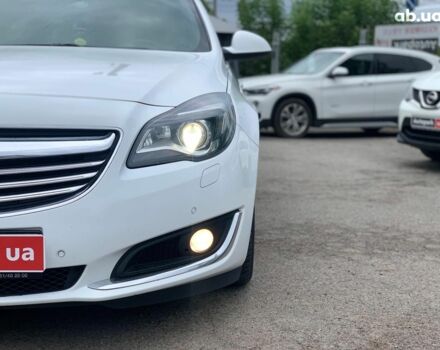 Белый Опель Инсигния, объемом двигателя 2 л и пробегом 241 тыс. км за 10290 $, фото 8 на Automoto.ua