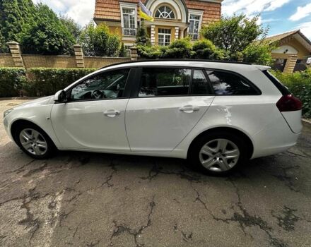 Белый Опель Инсигния, объемом двигателя 2 л и пробегом 211 тыс. км за 6890 $, фото 7 на Automoto.ua