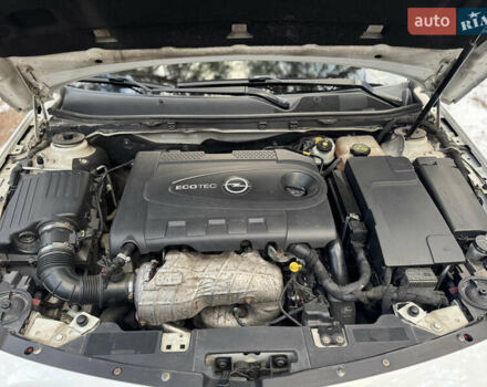 Белый Опель Инсигния, объемом двигателя 2 л и пробегом 317 тыс. км за 8700 $, фото 16 на Automoto.ua