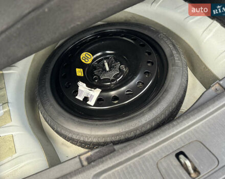 Белый Опель Инсигния, объемом двигателя 2 л и пробегом 317 тыс. км за 8700 $, фото 14 на Automoto.ua