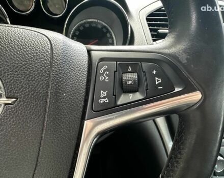 Белый Опель Инсигния, объемом двигателя 2 л и пробегом 211 тыс. км за 8590 $, фото 12 на Automoto.ua