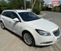 Білий Опель Інсігнія, об'ємом двигуна 2 л та пробігом 238 тис. км за 9300 $, фото 1 на Automoto.ua