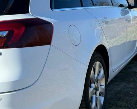 Білий Опель Інсігнія, об'ємом двигуна 2 л та пробігом 270 тис. км за 9000 $, фото 4 на Automoto.ua