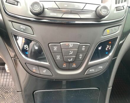 Белый Опель Инсигния, объемом двигателя 2 л и пробегом 241 тыс. км за 10290 $, фото 28 на Automoto.ua