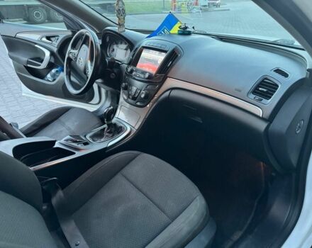 Білий Опель Інсігнія, об'ємом двигуна 2 л та пробігом 308 тис. км за 8500 $, фото 5 на Automoto.ua