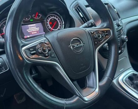 Белый Опель Инсигния, объемом двигателя 2 л и пробегом 217 тыс. км за 8800 $, фото 6 на Automoto.ua