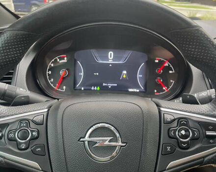 Білий Опель Інсігнія, об'ємом двигуна 2 л та пробігом 200 тис. км за 12500 $, фото 13 на Automoto.ua