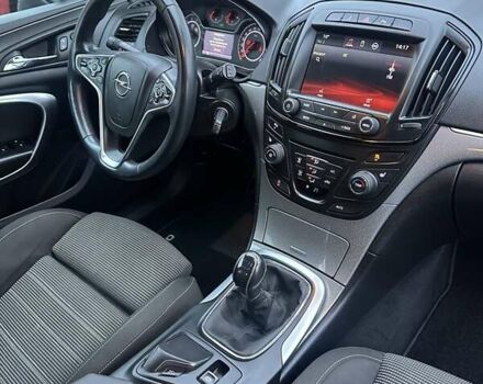 Белый Опель Инсигния, объемом двигателя 2 л и пробегом 288 тыс. км за 8800 $, фото 5 на Automoto.ua