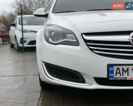 Белый Опель Инсигния, объемом двигателя 2 л и пробегом 179 тыс. км за 9399 $, фото 8 на Automoto.ua