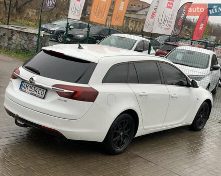 Белый Опель Инсигния, объемом двигателя 2 л и пробегом 179 тыс. км за 9399 $, фото 14 на Automoto.ua