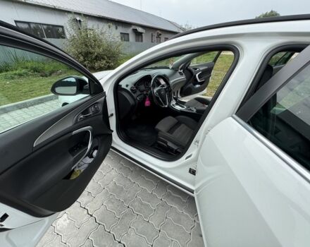 Опель Инсигния 2014 в Дрогобыче на Automoto.ua Белый Опель Инсигния, объемом двигателя 2 л и пробегом 187 тыс. км за 10500 $, фото 2 на Automoto.ua