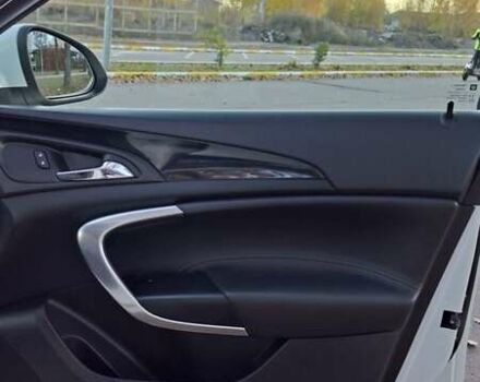 Белый Опель Инсигния, объемом двигателя 1.96 л и пробегом 246 тыс. км за 12800 $, фото 18 на Automoto.ua