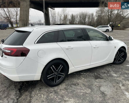 Білий Опель Інсігнія, об'ємом двигуна 1.96 л та пробігом 298 тис. км за 10800 $, фото 2 на Automoto.ua