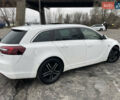 Білий Опель Інсігнія, об'ємом двигуна 1.96 л та пробігом 298 тис. км за 10800 $, фото 2 на Automoto.ua