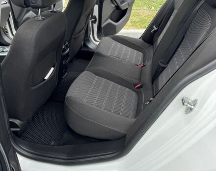 Опель Инсигния 2014 в Дрогобыче на Automoto.ua Белый Опель Инсигния, объемом двигателя 2 л и пробегом 187 тыс. км за 10500 $, фото 11 на Automoto.ua