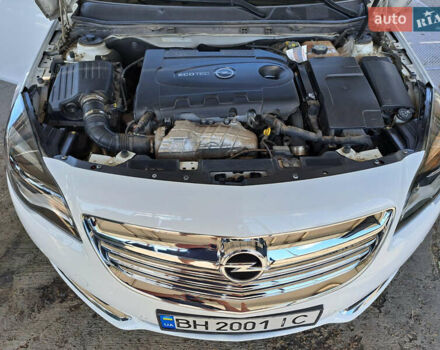 Белый Опель Инсигния, объемом двигателя 1.96 л и пробегом 204 тыс. км за 9700 $, фото 5 на Automoto.ua