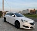 Білий Опель Інсігнія, об'ємом двигуна 1.96 л та пробігом 299 тис. км за 9200 $, фото 2 на Automoto.ua