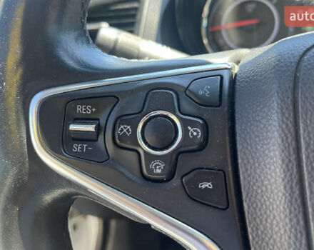 Білий Опель Інсігнія, об'ємом двигуна 2 л та пробігом 334 тис. км за 9150 $, фото 14 на Automoto.ua