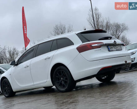 Белый Опель Инсигния, объемом двигателя 2 л и пробегом 179 тыс. км за 9399 $, фото 17 на Automoto.ua