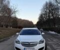Белый Опель Инсигния, объемом двигателя 1.96 л и пробегом 320 тыс. км за 8500 $, фото 7 на Automoto.ua