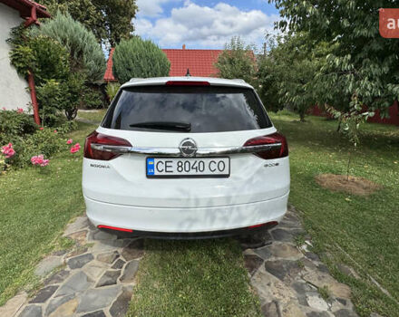 Білий Опель Інсігнія, об'ємом двигуна 2 л та пробігом 275 тис. км за 8900 $, фото 6 на Automoto.ua
