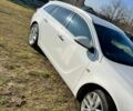 Білий Опель Інсігнія, об'ємом двигуна 1.96 л та пробігом 280 тис. км за 12500 $, фото 1 на Automoto.ua
