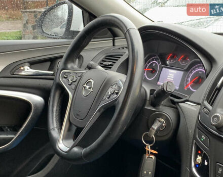 Белый Опель Инсигния, объемом двигателя 2 л и пробегом 179 тыс. км за 9399 $, фото 33 на Automoto.ua