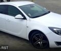 Белый Опель Инсигния, объемом двигателя 2 л и пробегом 220 тыс. км за 8600 $, фото 4 на Automoto.ua