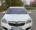 Белый Опель Инсигния, объемом двигателя 1.96 л и пробегом 248 тыс. км за 10300 $, фото 1 на Automoto.ua