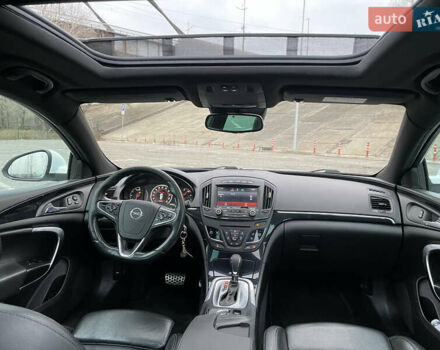 Білий Опель Інсігнія, об'ємом двигуна 1.96 л та пробігом 298 тис. км за 10800 $, фото 23 на Automoto.ua