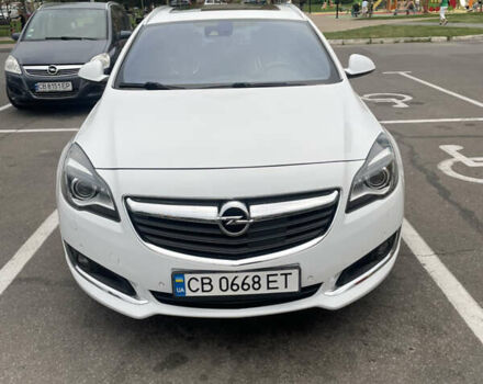 Білий Опель Інсігнія, об'ємом двигуна 2 л та пробігом 200 тис. км за 12500 $, фото 33 на Automoto.ua