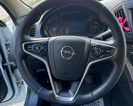 Белый Опель Инсигния, объемом двигателя 2 л и пробегом 246 тыс. км за 9100 $, фото 11 на Automoto.ua